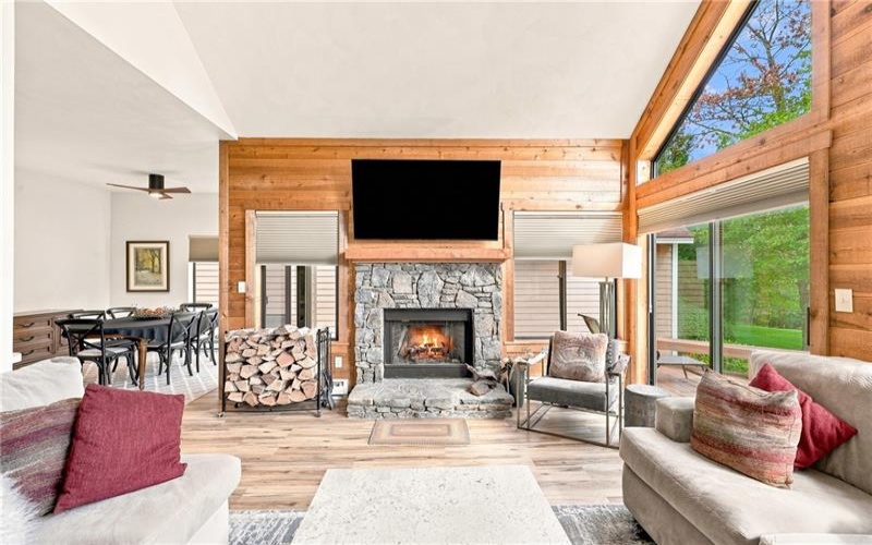 1727 Snowfield Run, Hidden Valley, 15502, 3 Bedroom Bedrooms, ,2 BathroomBathrooms,Residential,For Sale,Snowfield Run,1773898