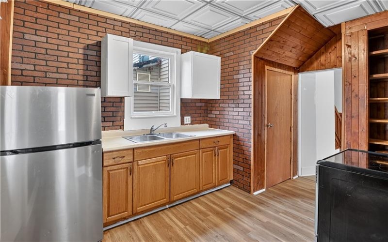 565 Broad St, Washington, 15301, 3 Bedroom Bedrooms, 7 Room Rooms,2 BathroomBathrooms,Residential,For Sale,Broad St,1773942