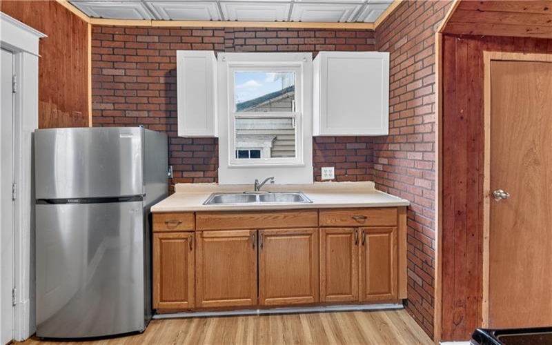 565 Broad St, Washington, 15301, 3 Bedroom Bedrooms, 7 Room Rooms,2 BathroomBathrooms,Residential,For Sale,Broad St,1773942