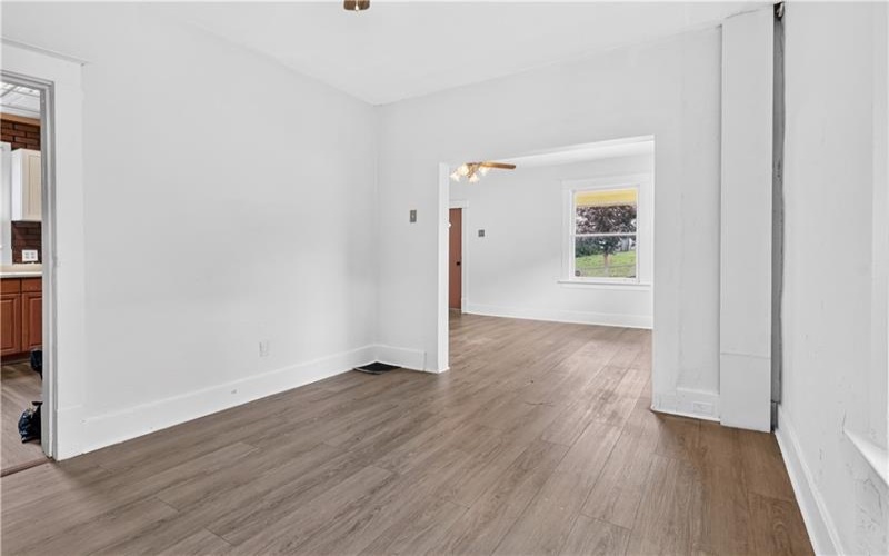 565 Broad St, Washington, 15301, 3 Bedroom Bedrooms, 7 Room Rooms,2 BathroomBathrooms,Residential,For Sale,Broad St,1773942