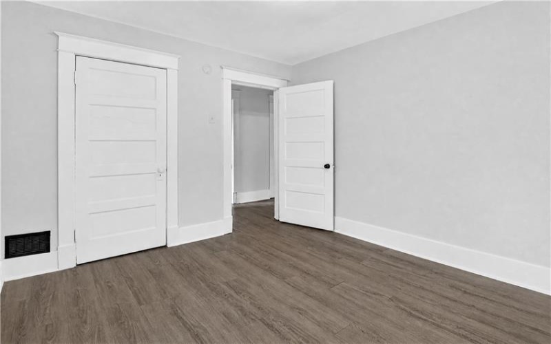 565 Broad St, Washington, 15301, 3 Bedroom Bedrooms, 7 Room Rooms,2 BathroomBathrooms,Residential,For Sale,Broad St,1773942
