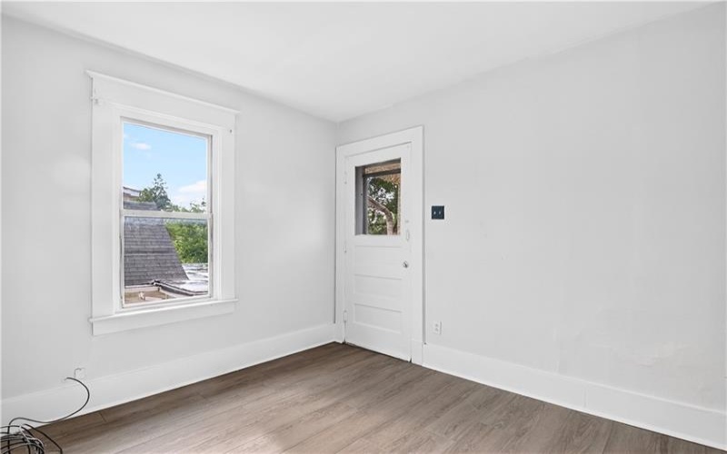 565 Broad St, Washington, 15301, 3 Bedroom Bedrooms, 7 Room Rooms,2 BathroomBathrooms,Residential,For Sale,Broad St,1773942
