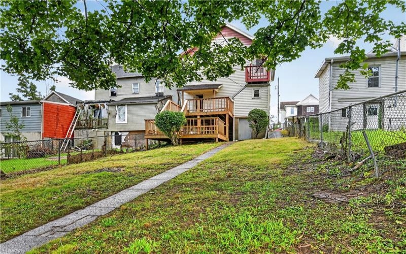 565 Broad St, Washington, 15301, 3 Bedroom Bedrooms, 7 Room Rooms,2 BathroomBathrooms,Residential,For Sale,Broad St,1773942