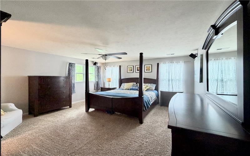 222 Overlook Drive, McMurray, 15317, 5 Bedroom Bedrooms, 13 Room Rooms,4 BathroomBathrooms,Residential,For Sale,Overlook Drive,1773960