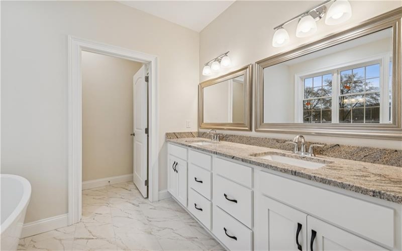 406 Kastner St, Ligonier, 15658, 4 Bedroom Bedrooms, ,2.1 BathroomBathrooms,Residential,For Sale,Kastner St,1773981