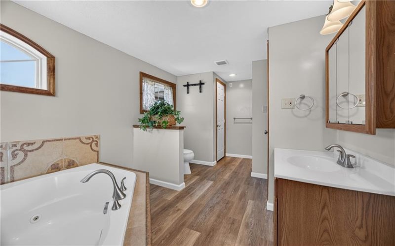 222 Cherry Ave, Houston, 15342, 3 Bedroom Bedrooms, 10 Room Rooms,2.1 BathroomBathrooms,Residential,For Sale,Cherry Ave,1773801