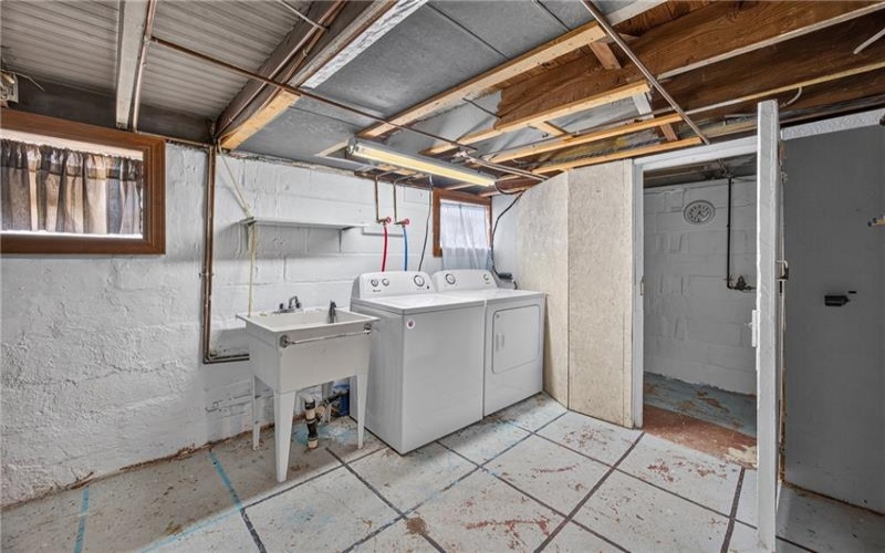 222 Cherry Ave, Houston, 15342, 3 Bedroom Bedrooms, 10 Room Rooms,2.1 BathroomBathrooms,Residential,For Sale,Cherry Ave,1773801