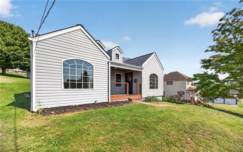 222 Cherry Ave, Houston, 15342, 3 Bedroom Bedrooms, 10 Room Rooms,2.1 BathroomBathrooms,Residential,For Sale,Cherry Ave,1773801