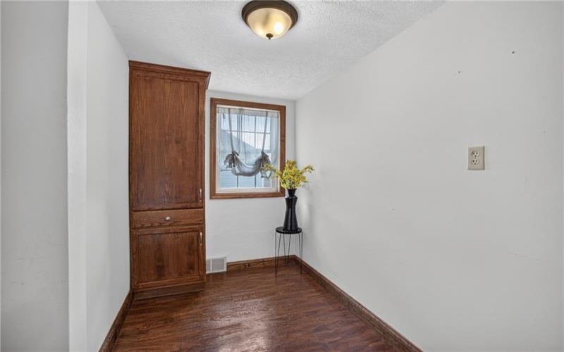 222 Cherry Ave, Houston, 15342, 3 Bedroom Bedrooms, 10 Room Rooms,2.1 BathroomBathrooms,Residential,For Sale,Cherry Ave,1773801