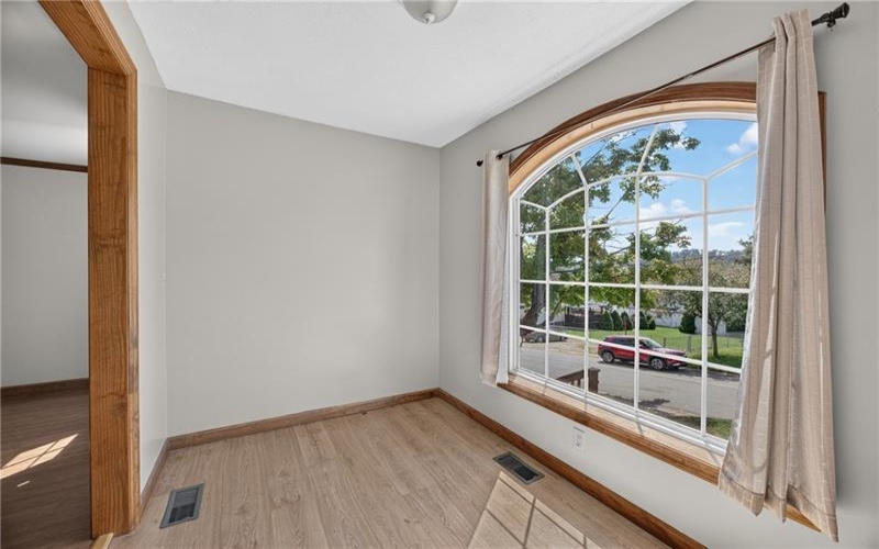 222 Cherry Ave, Houston, 15342, 3 Bedroom Bedrooms, 10 Room Rooms,2.1 BathroomBathrooms,Residential,For Sale,Cherry Ave,1773801