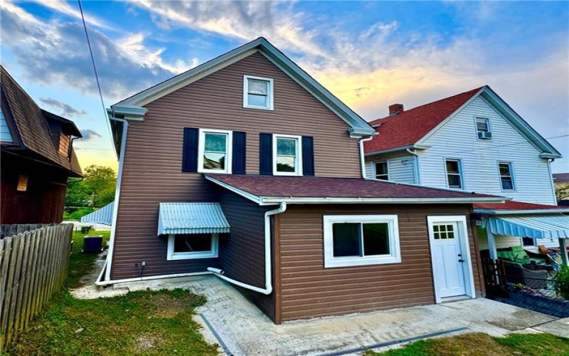 1528 Victoria Ave, Arnold, 15068, 3 Bedroom Bedrooms, 8 Room Rooms,2 BathroomBathrooms,Residential,For Sale,Victoria Ave,1773824