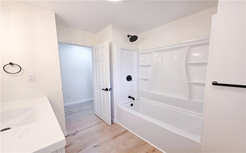350 Country Club Rd, Washington, 15301, 4 Bedroom Bedrooms, 9 Room Rooms,3 BathroomBathrooms,Residential,For Sale,Country Club Rd,1774018