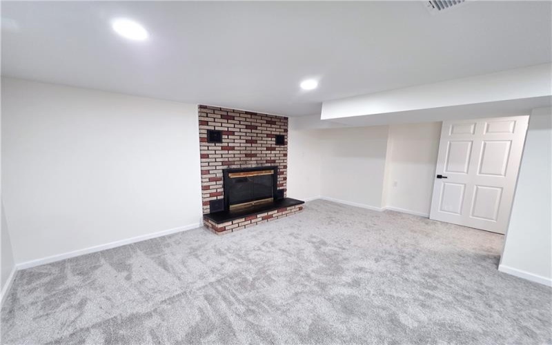 350 Country Club Rd, Washington, 15301, 4 Bedroom Bedrooms, 9 Room Rooms,3 BathroomBathrooms,Residential,For Sale,Country Club Rd,1774018