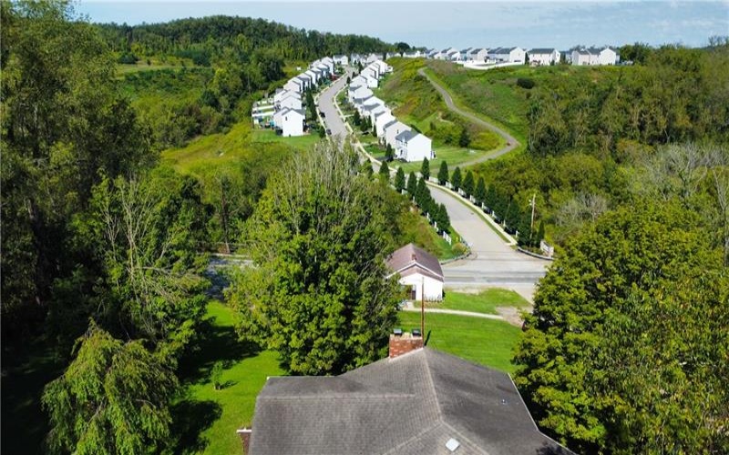 350 Country Club Rd, Washington, 15301, 4 Bedroom Bedrooms, 9 Room Rooms,3 BathroomBathrooms,Residential,For Sale,Country Club Rd,1774018