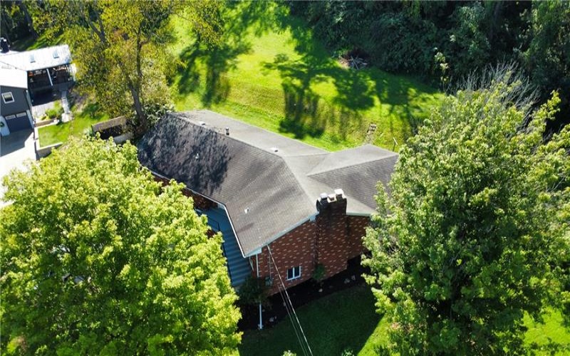 350 Country Club Rd, Washington, 15301, 4 Bedroom Bedrooms, 9 Room Rooms,3 BathroomBathrooms,Residential,For Sale,Country Club Rd,1774018