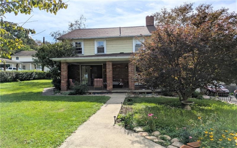 62 Cloverdale, Bovard, 15619, 4 Bedroom Bedrooms, 7 Room Rooms,1 BathroomBathrooms,Residential,For Sale,Cloverdale,1774064