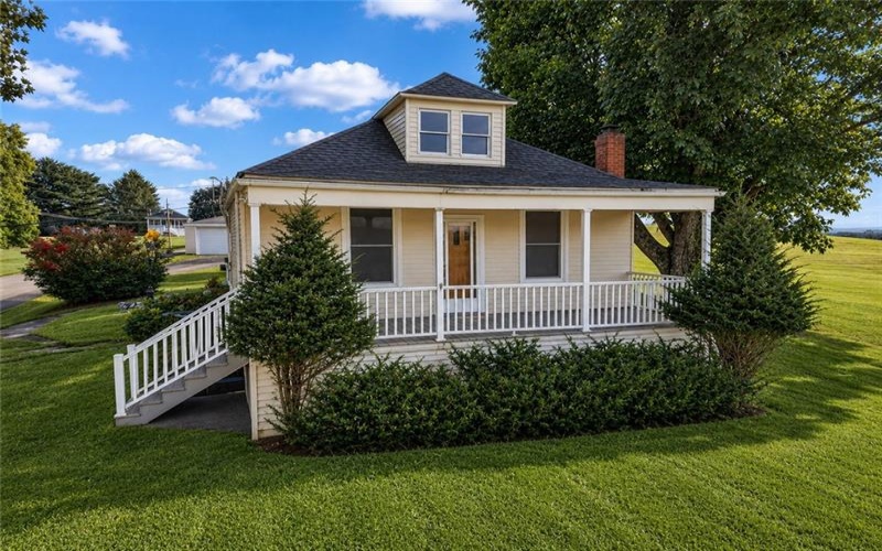 253 Lanik Rd, Bentleyville, 15314, 2 Bedroom Bedrooms, 4 Room Rooms,1 BathroomBathrooms,Residential,For Sale,Lanik Rd,1770401