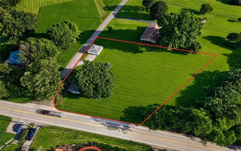 253 Lanik Rd, Bentleyville, 15314, 2 Bedroom Bedrooms, 4 Room Rooms,1 BathroomBathrooms,Residential,For Sale,Lanik Rd,1770401