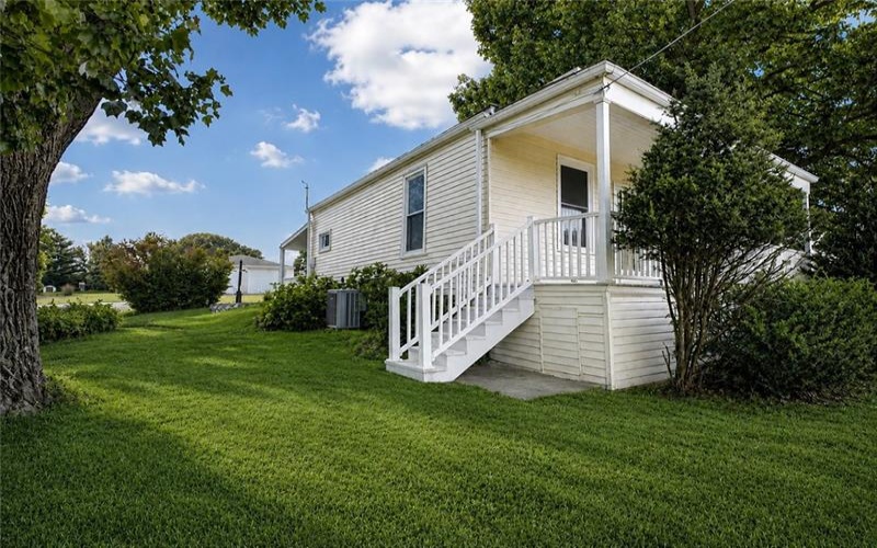 253 Lanik Rd, Bentleyville, 15314, 2 Bedroom Bedrooms, 4 Room Rooms,1 BathroomBathrooms,Residential,For Sale,Lanik Rd,1770401