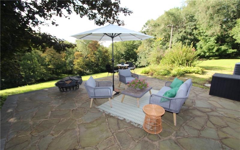 314 Redcut Lodge Rd, Latrobe, 15650, 4 Bedroom Bedrooms, 9 Room Rooms,2 BathroomBathrooms,Residential,For Sale,Redcut Lodge Rd,1770535