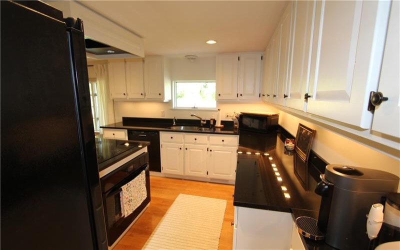 314 Redcut Lodge Rd, Latrobe, 15650, 4 Bedroom Bedrooms, 9 Room Rooms,2 BathroomBathrooms,Residential,For Sale,Redcut Lodge Rd,1770535