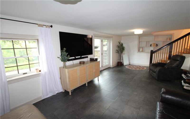 314 Redcut Lodge Rd, Latrobe, 15650, 4 Bedroom Bedrooms, 9 Room Rooms,2 BathroomBathrooms,Residential,For Sale,Redcut Lodge Rd,1770535