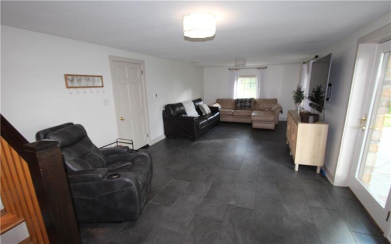 314 Redcut Lodge Rd, Latrobe, 15650, 4 Bedroom Bedrooms, 9 Room Rooms,2 BathroomBathrooms,Residential,For Sale,Redcut Lodge Rd,1770535