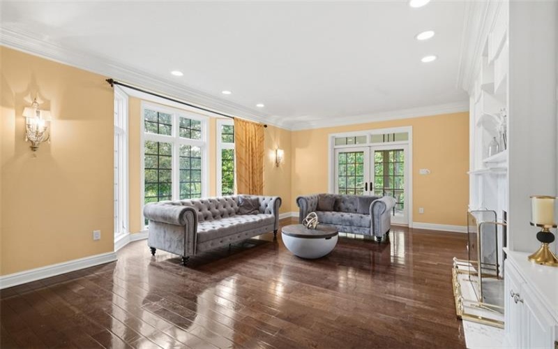 105 Lantern Cir, Canonsburg, 15317, 6 Bedroom Bedrooms, ,6.2 BathroomBathrooms,Residential,For Sale,Lantern Cir,1770860