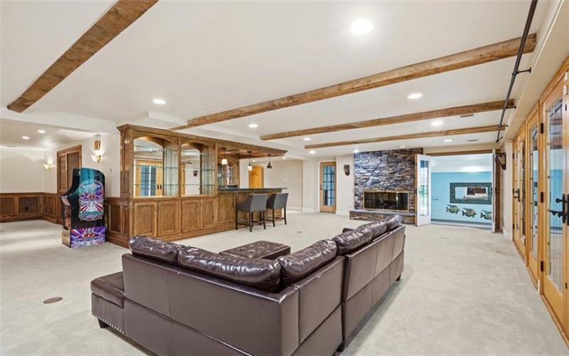 105 Lantern Cir, Canonsburg, 15317, 6 Bedroom Bedrooms, ,6.2 BathroomBathrooms,Residential,For Sale,Lantern Cir,1770860