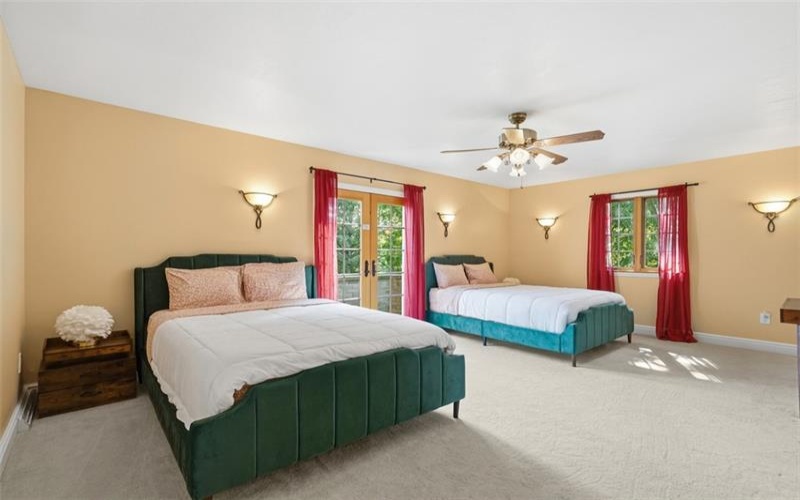 105 Lantern Cir, Canonsburg, 15317, 6 Bedroom Bedrooms, ,6.2 BathroomBathrooms,Residential,For Sale,Lantern Cir,1770860