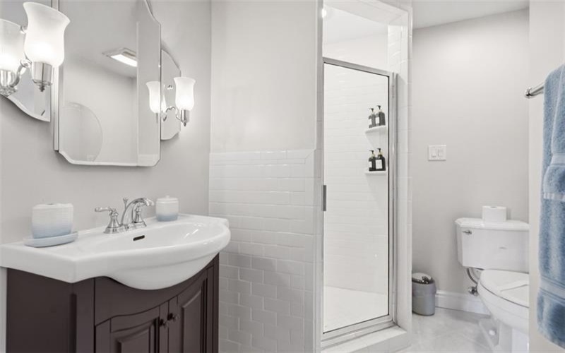 105 Lantern Cir, Canonsburg, 15317, 6 Bedroom Bedrooms, ,6.2 BathroomBathrooms,Residential,For Sale,Lantern Cir,1770860