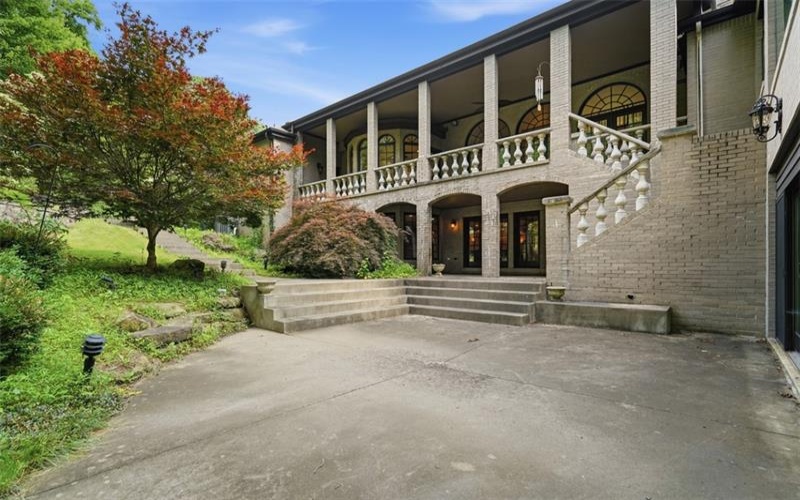 105 Lantern Cir, Canonsburg, 15317, 6 Bedroom Bedrooms, ,6.2 BathroomBathrooms,Residential,For Sale,Lantern Cir,1770860