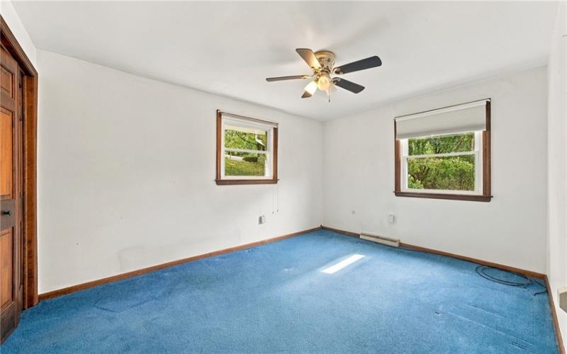 702 Woodside Dr, Jeannette, 15644, 3 Bedroom Bedrooms, 9 Room Rooms,1.1 BathroomBathrooms,Residential,For Sale,Woodside Dr,1771364