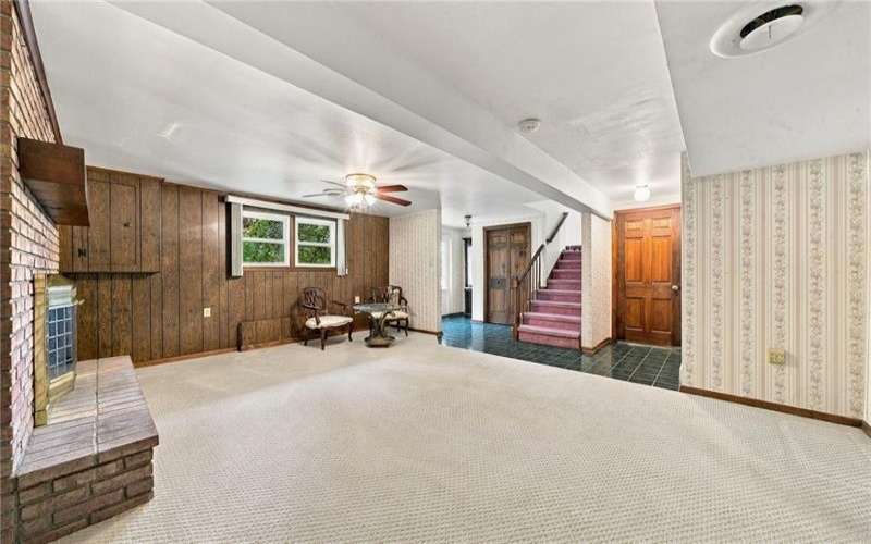 702 Woodside Dr, Jeannette, 15644, 3 Bedroom Bedrooms, 9 Room Rooms,1.1 BathroomBathrooms,Residential,For Sale,Woodside Dr,1771364