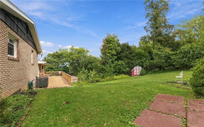 702 Woodside Dr, Jeannette, 15644, 3 Bedroom Bedrooms, 9 Room Rooms,1.1 BathroomBathrooms,Residential,For Sale,Woodside Dr,1771364