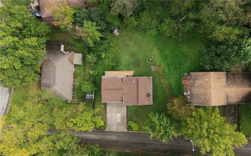 702 Woodside Dr, Jeannette, 15644, 3 Bedroom Bedrooms, 9 Room Rooms,1.1 BathroomBathrooms,Residential,For Sale,Woodside Dr,1771364