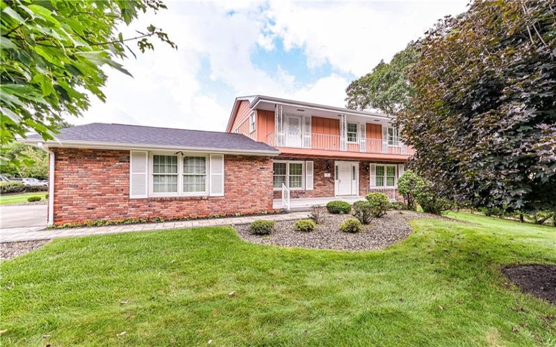 10 Holly Dr, Greensburg, 15601, 5 Bedroom Bedrooms, 13 Room Rooms,3.1 BathroomBathrooms,Residential,For Sale,Holly Dr,1773538