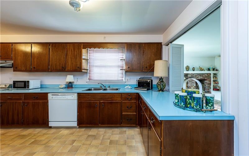 10 Holly Dr, Greensburg, 15601, 5 Bedroom Bedrooms, 13 Room Rooms,3.1 BathroomBathrooms,Residential,For Sale,Holly Dr,1773538
