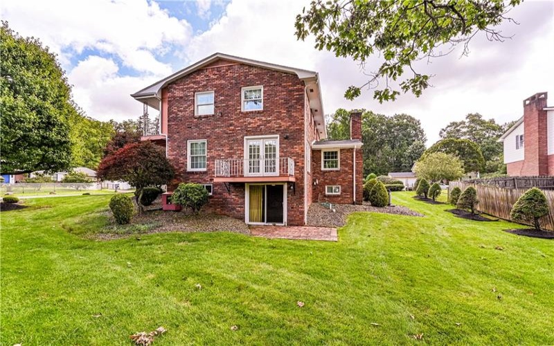 10 Holly Dr, Greensburg, 15601, 5 Bedroom Bedrooms, 13 Room Rooms,3.1 BathroomBathrooms,Residential,For Sale,Holly Dr,1773538