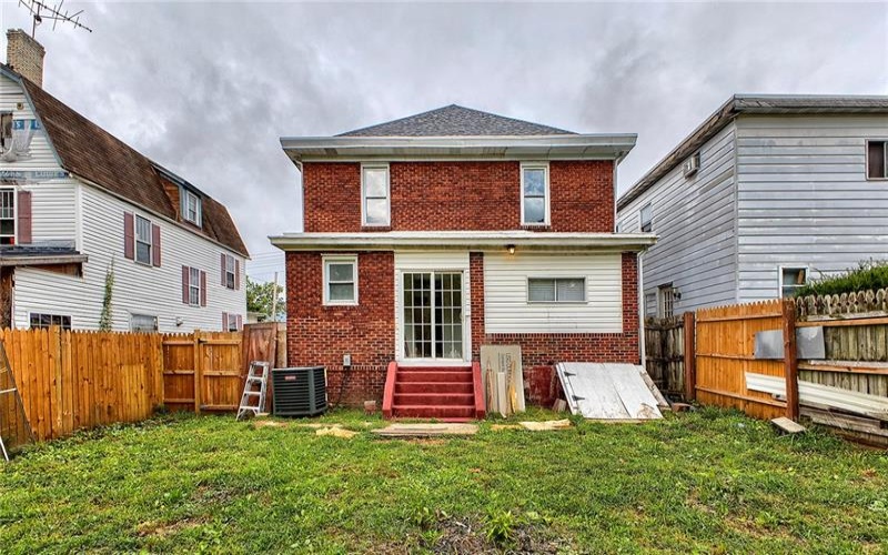229 Crossland Avenue, Uniontown, 15401, 4 Bedroom Bedrooms, ,2 BathroomBathrooms,Residential,For Sale,Crossland Avenue,1773696
