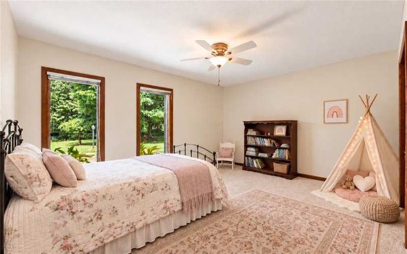 606 Fairwinds Ct, Greensburg, 15601, 4 Bedroom Bedrooms, 13 Room Rooms,3.1 BathroomBathrooms,Residential,For Sale,Fairwinds Ct,1773704