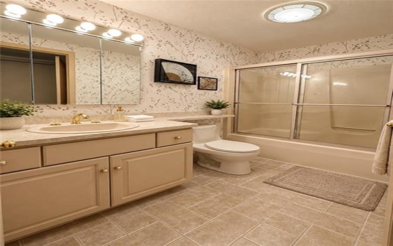 606 Fairwinds Ct, Greensburg, 15601, 4 Bedroom Bedrooms, 13 Room Rooms,3.1 BathroomBathrooms,Residential,For Sale,Fairwinds Ct,1773704