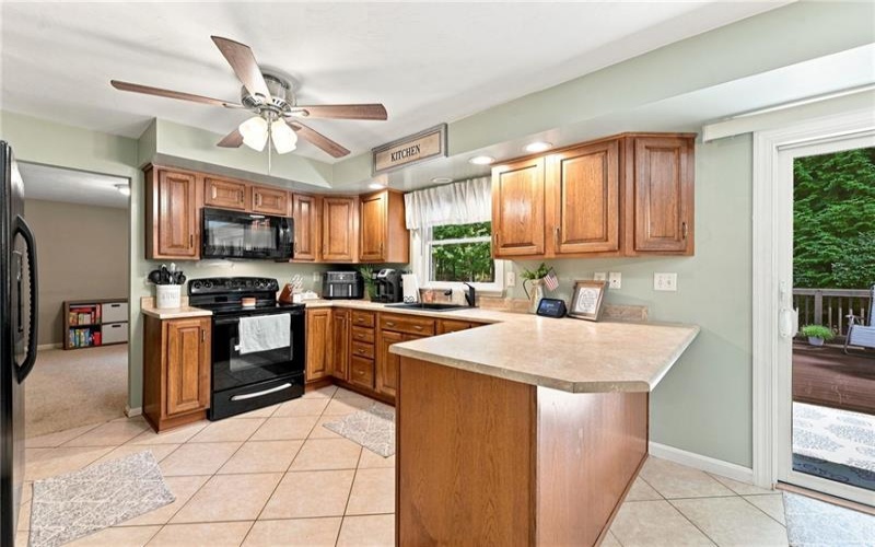 118 Mayberry Lane, Latrobe, 15650, 3 Bedroom Bedrooms, 8 Room Rooms,2.1 BathroomBathrooms,Residential,For Sale,Mayberry Lane,1773996