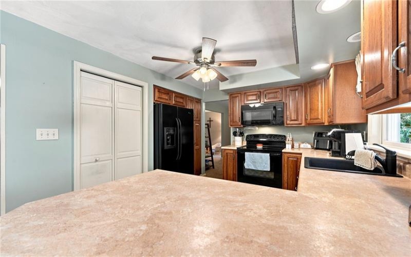 118 Mayberry Lane, Latrobe, 15650, 3 Bedroom Bedrooms, 8 Room Rooms,2.1 BathroomBathrooms,Residential,For Sale,Mayberry Lane,1773996