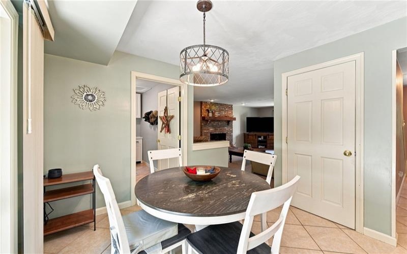 118 Mayberry Lane, Latrobe, 15650, 3 Bedroom Bedrooms, 8 Room Rooms,2.1 BathroomBathrooms,Residential,For Sale,Mayberry Lane,1773996