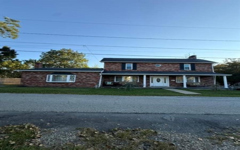 11 FRONT STREET, Dunbar, 15431, 3 Bedroom Bedrooms, 8 Room Rooms,2 BathroomBathrooms,Residential,For Sale,FRONT STREET,1774008
