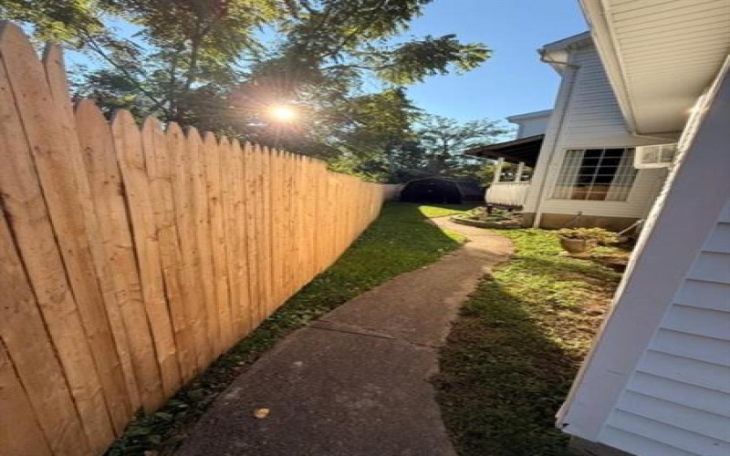 11 FRONT STREET, Dunbar, 15431, 3 Bedroom Bedrooms, 8 Room Rooms,2 BathroomBathrooms,Residential,For Sale,FRONT STREET,1774008