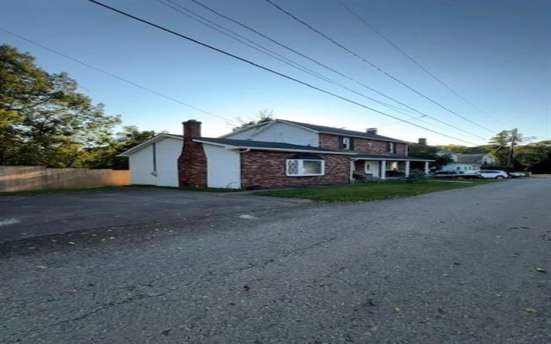 11 FRONT STREET, Dunbar, 15431, 3 Bedroom Bedrooms, 8 Room Rooms,2 BathroomBathrooms,Residential,For Sale,FRONT STREET,1774008