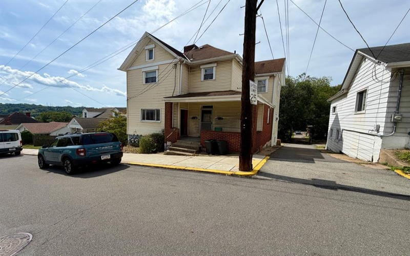 321 Greenside AVENUE, Canonsburg, 15317, ,Multi-unit,For Sale,Greenside,1774081