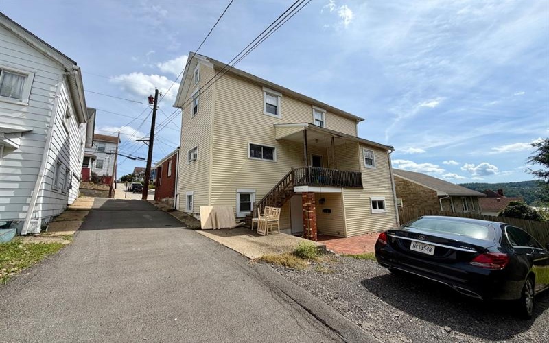 321 Greenside AVENUE, Canonsburg, 15317, ,Multi-unit,For Sale,Greenside,1774081